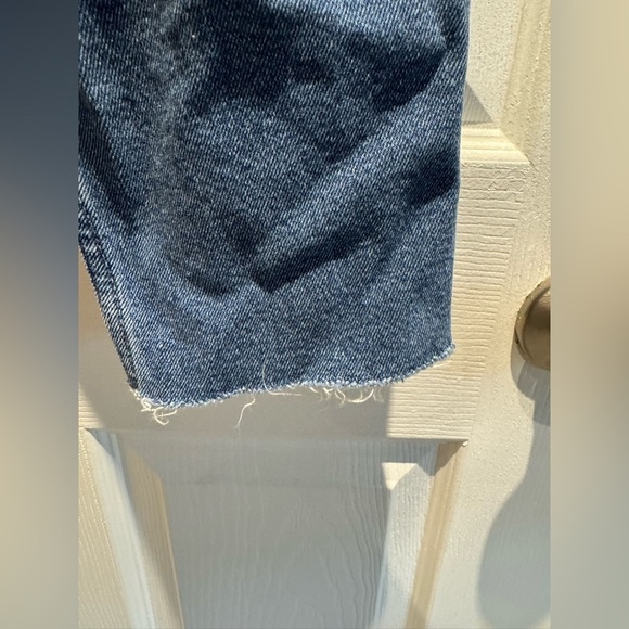 Distressed Hollister cropped jeans ripped jeans y2k size 5 short custom hem - Picture 4 of 10